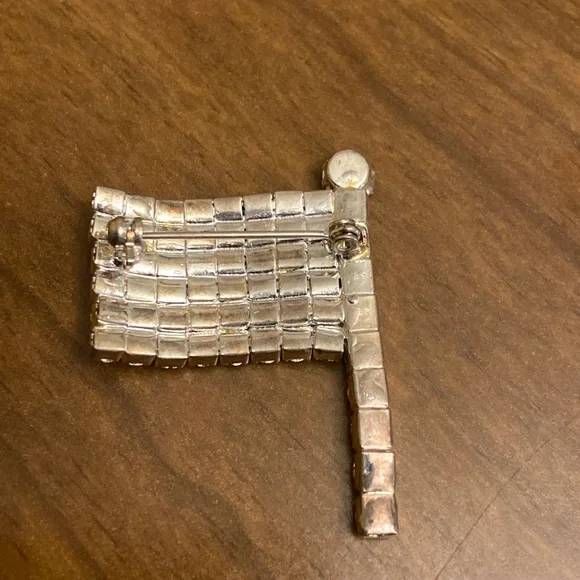 Red White And Blue Rhinestones Sparkling American Flag Brooch. - Picture 2 of 3